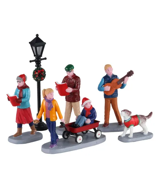 Lemax Merry Songs 02955: cantori con chitarra, carretto, cane con maglione e lampione con corona