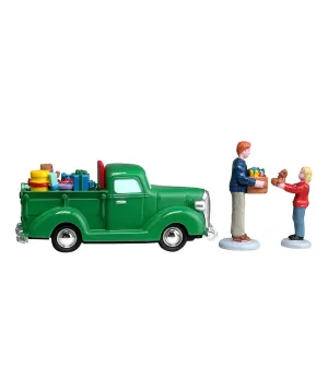 Lemax Church Toy Drive ∣ Set 3 Pezzi Raccolta Giocattoli con Furgoncino ∣ Cod. 63810